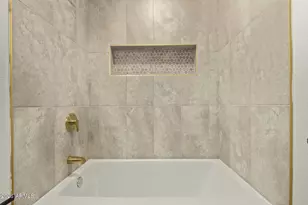 4208 W Burgess Ln, Phoenix, AZ 85041 - Photo 20