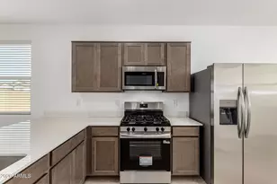 9836 W Catalina Dr, Phoenix, AZ 85037 - Photo 8