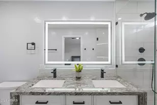 10457 E Karen Dr, Scottsdale, AZ 85255 - Photo 12