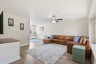 957 N Salem Cir, Mesa, AZ 85205 - Photo 4