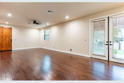 4005 E Osborn Road, Phoenix, AZ 85018 - Photo 12