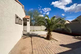 36795 W Mondragone Ln, Maricopa, AZ 85138 - Photo 20