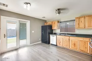 23189 W Ashleigh Marie Dr, Buckeye, AZ 85326 - Photo 2