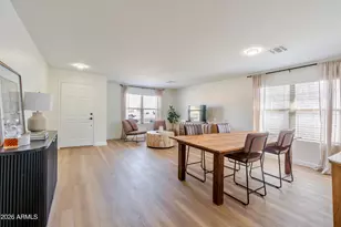 10561 W Louise Dr, Peoria, AZ 85383 - Photo 6