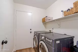 10561 W Louise Dr, Peoria, AZ 85383 - Photo 32