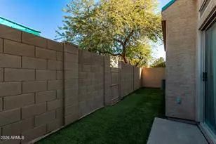 1015 S Val Vista Dr, Mesa, AZ 85204 - Photo 22