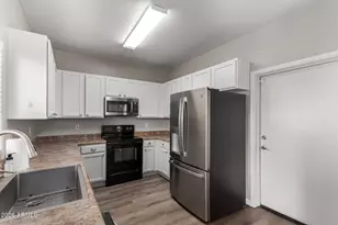 1015 S Val Vista Dr, Mesa, AZ 85204 - Photo 8