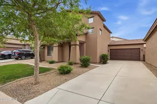 529 E San Carlos Way, Chandler, AZ 85249 - Photo 2