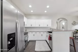 529 E San Carlos Way, Chandler, AZ 85249 - Photo 4