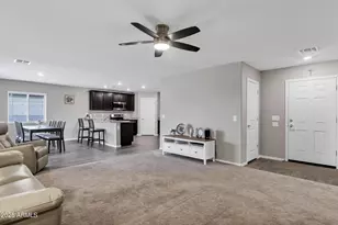 569 W Pintail Dr, Casa Grande, AZ 85122 - Photo 8