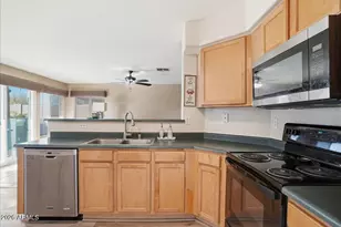 25836 N 66th Dr, Phoenix, AZ 85083 - Photo 14