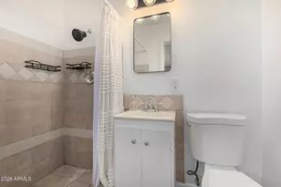 811 E El Caminito Dr, Phoenix, AZ 85020 - Photo 18