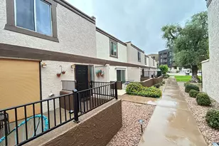 4601 N 73rd St, Scottsdale, AZ 85251 - Photo 1