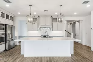 4206 S Springs Dr, Chandler, AZ 85249 - Photo 2