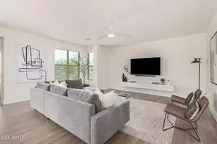 2425 W Bronco Butte Trl, Phoenix, AZ 85085 - Photo 8