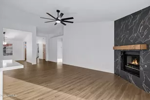 952 S Canal Dr, Gilbert, AZ 85296 - Photo 16