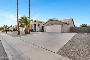 952 S Canal Dr, Gilbert, AZ 85296 - Photo 8