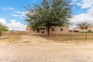 22629 W Baker Dr, Wittmann, AZ 85361 - Photo 2