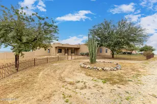 22629 W Baker Dr, Wittmann, AZ 85361 - Photo 2