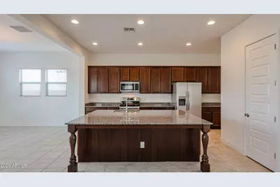 25172 N 75th Lane, Peoria, AZ 85383 - Photo 2