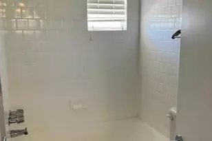 746 W Turney Ave, Phoenix, AZ 85013 - Photo 8