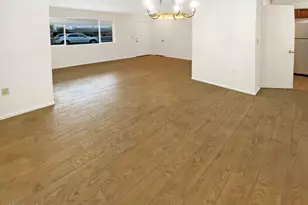 10521 W Snead Dr, Sun City, AZ 85351 - Photo 8