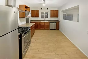 10521 W Snead Dr, Sun City, AZ 85351 - Photo 18