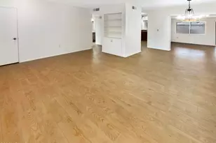 10521 W Snead Dr, Sun City, AZ 85351 - Photo 8