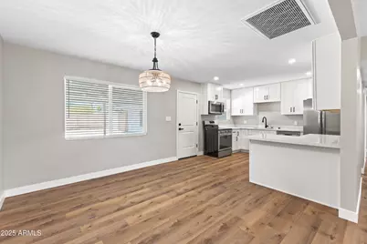 724 W Missouri Avenue, Phoenix, AZ 85013 - Photo 6