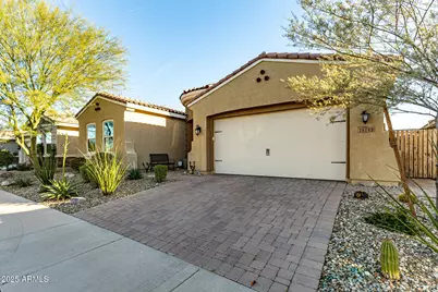 18145 W Cactus Flower Drive, Goodyear, AZ 85338 - Photo 6