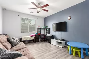 3038 W Lynne Ln, Phoenix, AZ 85041 - Photo 10