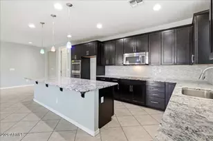 3038 W Lynne Ln, Phoenix, AZ 85041 - Photo 8