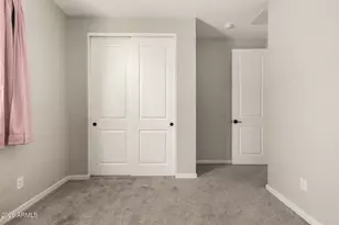 17657 W Buckhorn Trl, Surprise, AZ 85387 - Photo 8