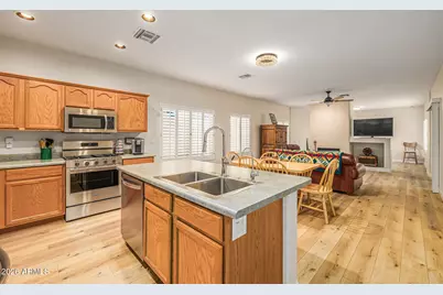 6618 W Honeysuckle Drive W, Phoenix, AZ 85083 - Photo 8