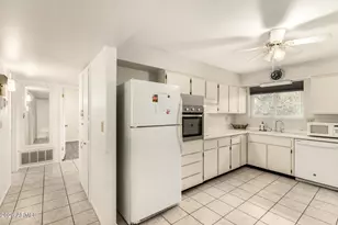 10431 W Tumblewood Dr, Sun City, AZ 85351 - Photo 10