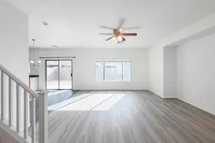 1009 E Iris Dr, Chandler, AZ 85286 - Photo 2