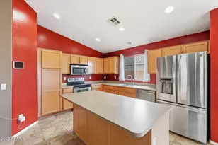 2041 N Thunderbird Ave, Casa Grande, AZ 85122 - Photo 2