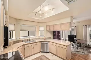 1001 E Griswold Rd, Phoenix, AZ 85020 - Photo 14