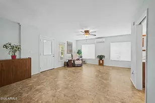 10771 W Hope Dr, Sun City, AZ 85351 - Photo 12