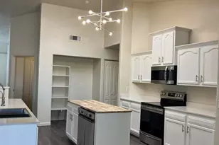 910 S Paradise Dr, Gilbert, AZ 85233 - Photo 8