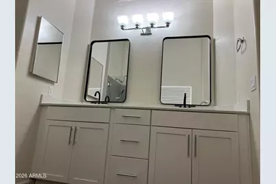 910 S Paradise Drive, Gilbert, AZ 85233 - Photo 10