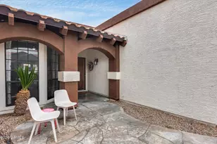 1042 W Newport Beach Dr, Gilbert, AZ 85233 - Photo 8