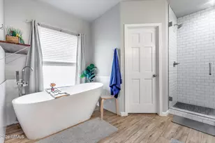 1042 W Newport Beach Dr, Gilbert, AZ 85233 - Photo 34