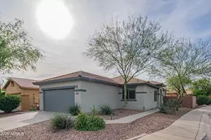 40130 N Thunder Hills Ct, Phoenix, AZ 85086 - Photo 2