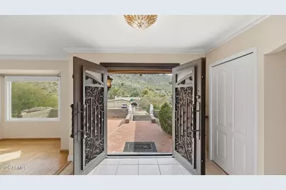 2346 E Orangewood Avenue, Phoenix, AZ 85020 - Photo 6