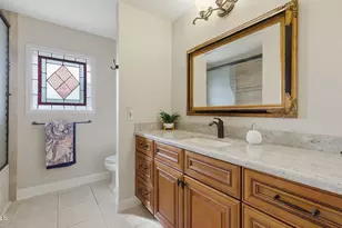 2346 E Orangewood Ave, Phoenix, AZ 85020 - Photo 30