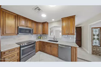 2346 E Orangewood Avenue, Phoenix, AZ 85020 - Photo 16