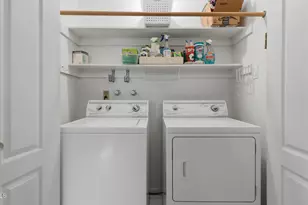 2346 E Orangewood Ave, Phoenix, AZ 85020 - Photo 34