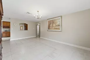 2346 E Orangewood Ave, Phoenix, AZ 85020 - Photo 26