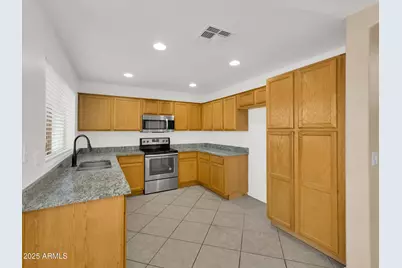 13620 N 82nd Lane, Peoria, AZ 85381 - Photo 18